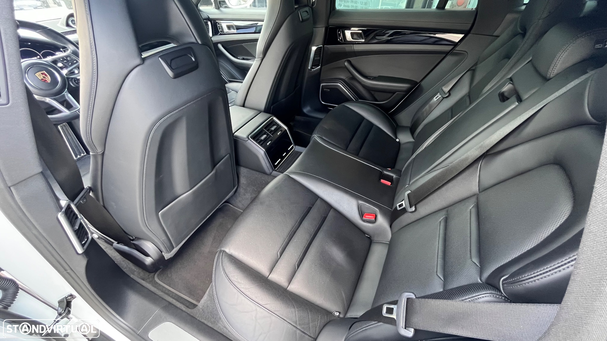 Porsche Panamera Sport Turismo 4 E-Hybrid - 9