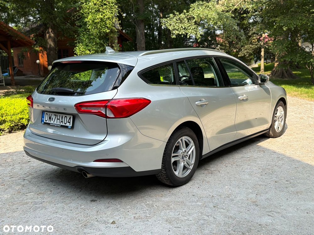 Ford Focus 1.0 EcoBoost Trend Edition - 5