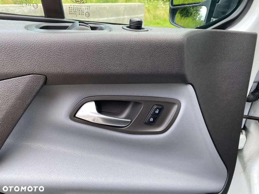Ford Transit Custom - 22