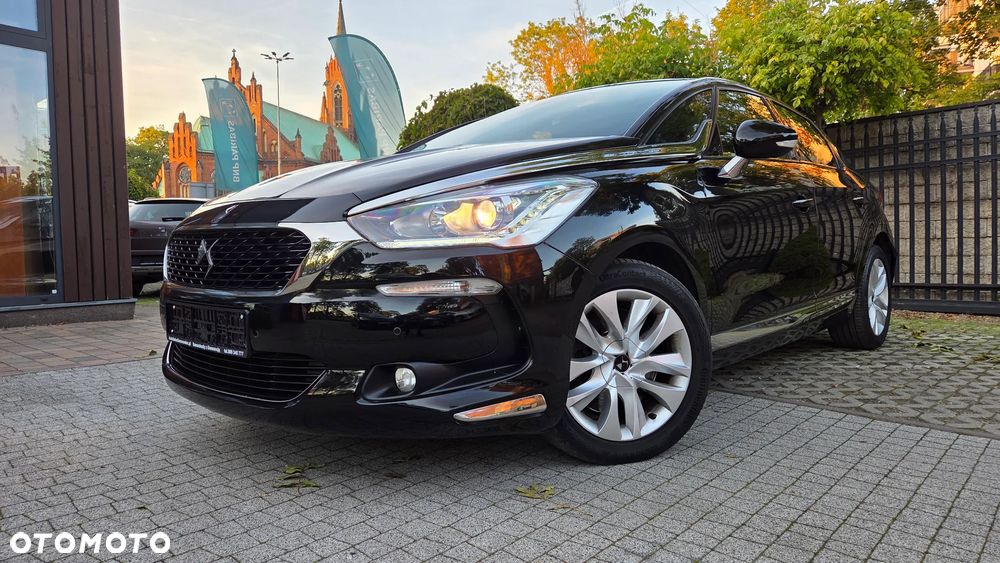 DS Automobiles DS 5
