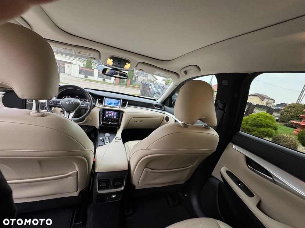 Infiniti QX30 2.0t DCT AWD Premium - 28
