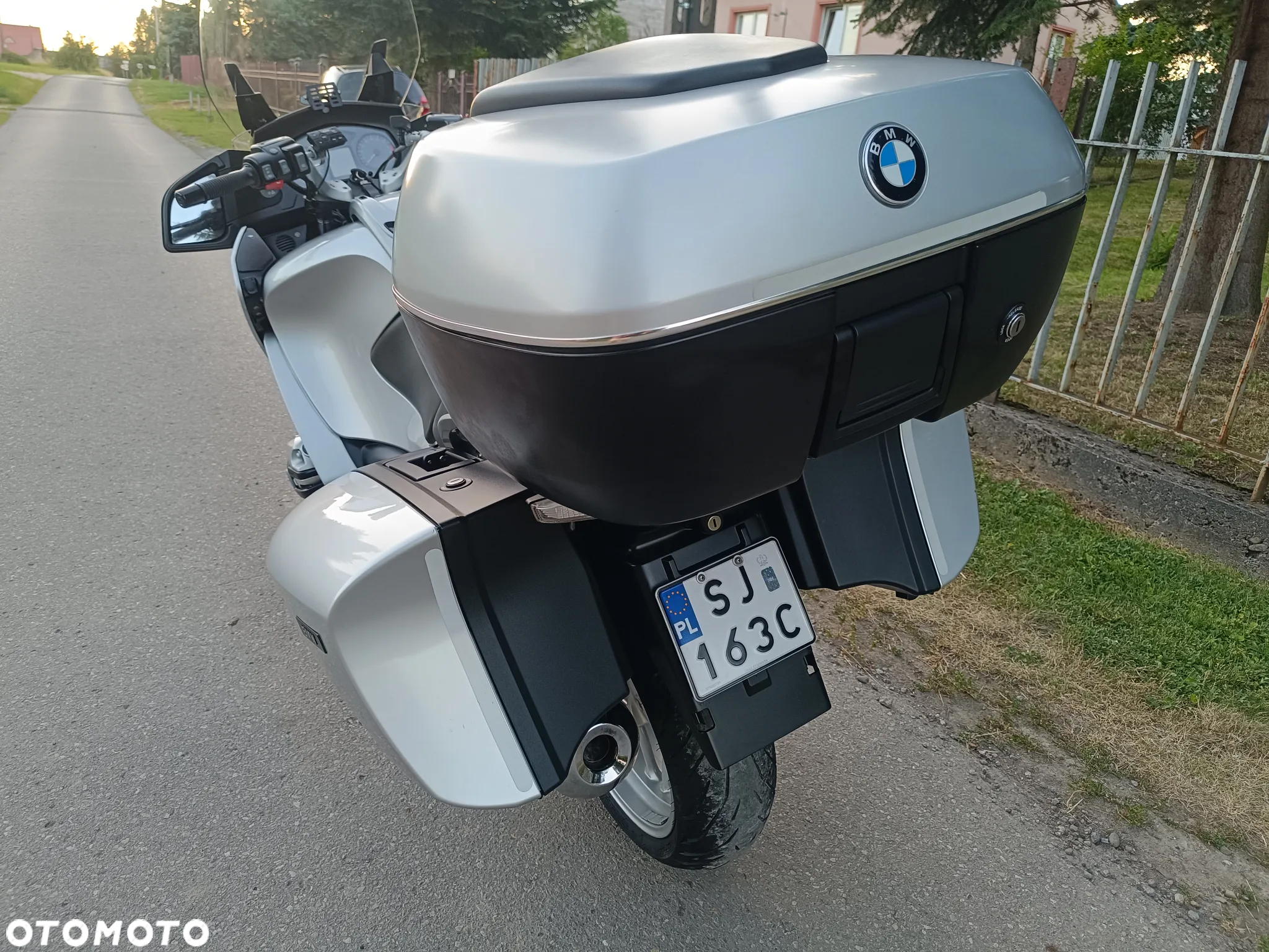 BMW R - 12