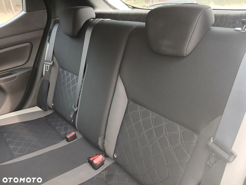 Nissan Micra - 25