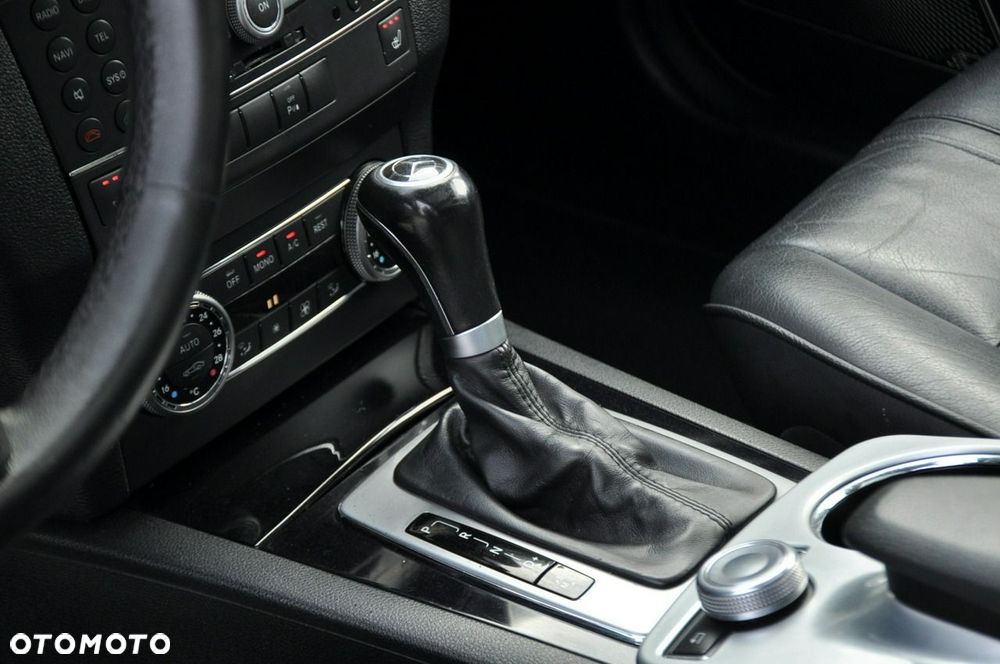 Mercedes-Benz GLK - 37