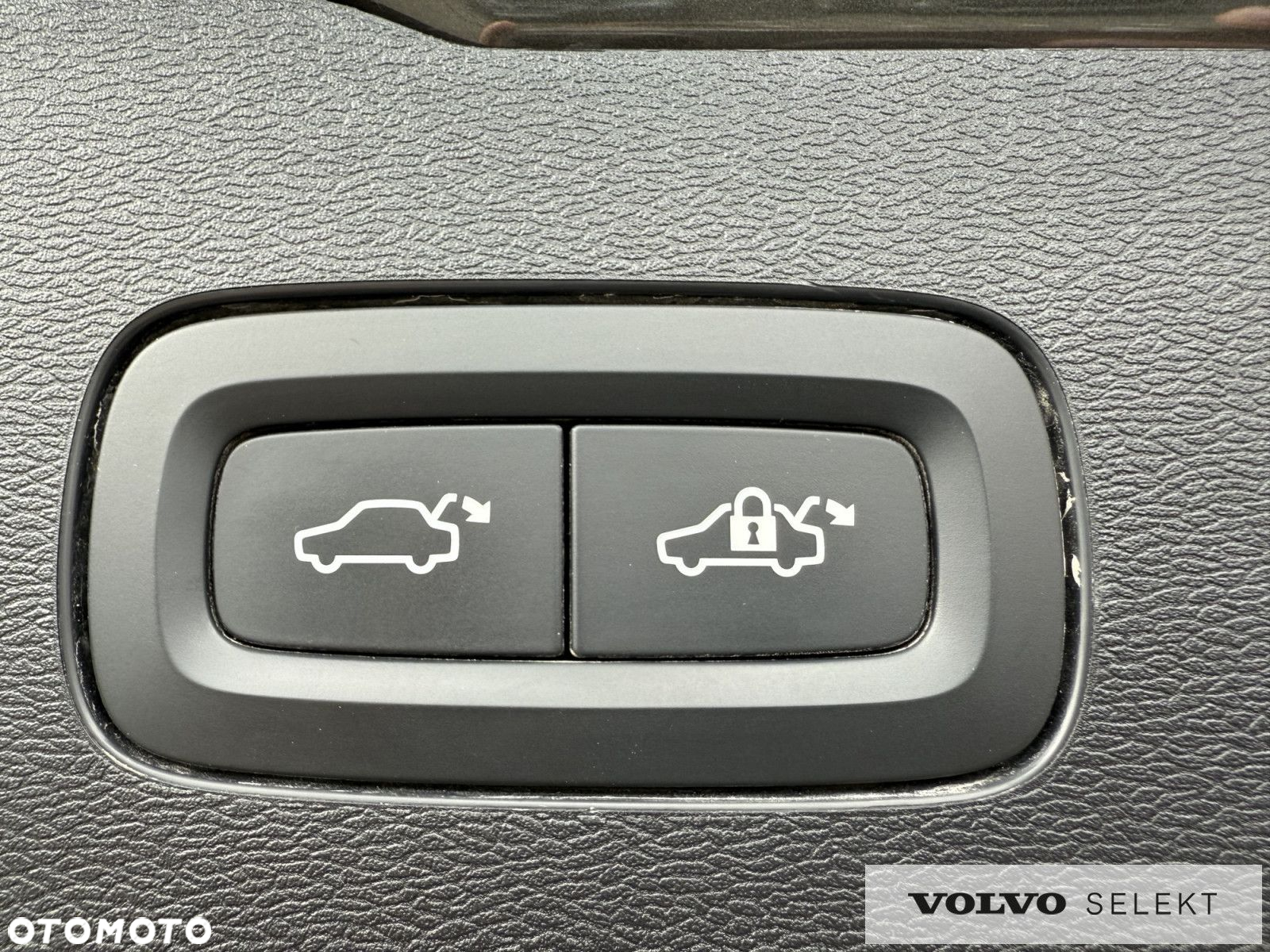 Volvo V60 Cross Country - 10