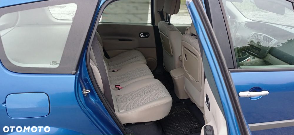 Renault Scenic - 7
