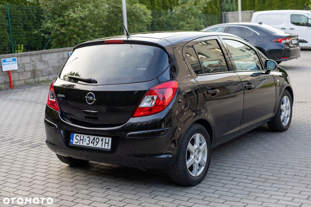 Opel Corsa 1.4 16V Edition 111 Jahre - 3