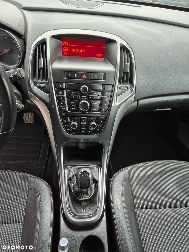 Opel Astra 1.4 Turbo - 9