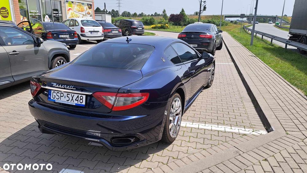 Bentley Flying Spur W12 - 4