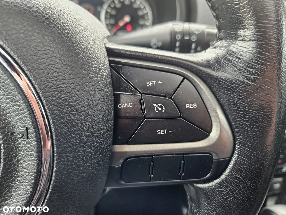 Jeep Renegade 1.3 T-GDI Limited - 25