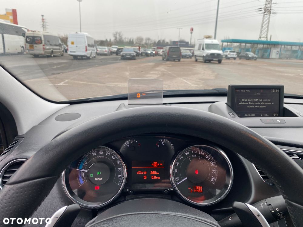 Peugeot 3008 2.0 HDi HYbrid4 - 22