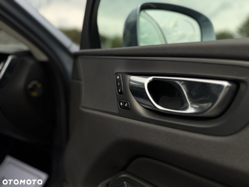 Volvo XC 60 D4 Inscription - 22