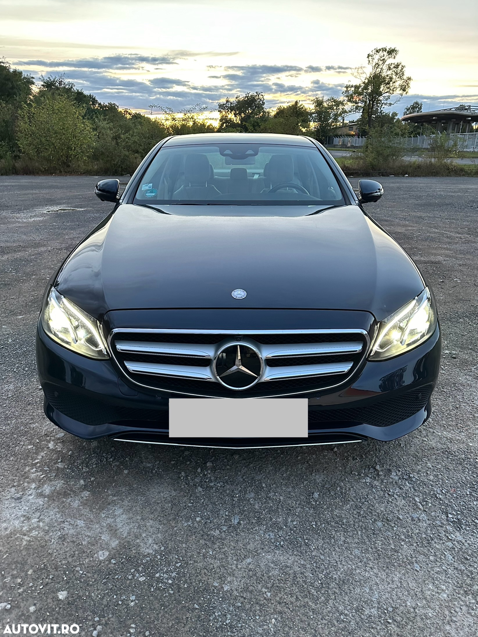 Mercedes-Benz E 400 T 4Matic 7G-TRONIC Avantgarde - 2