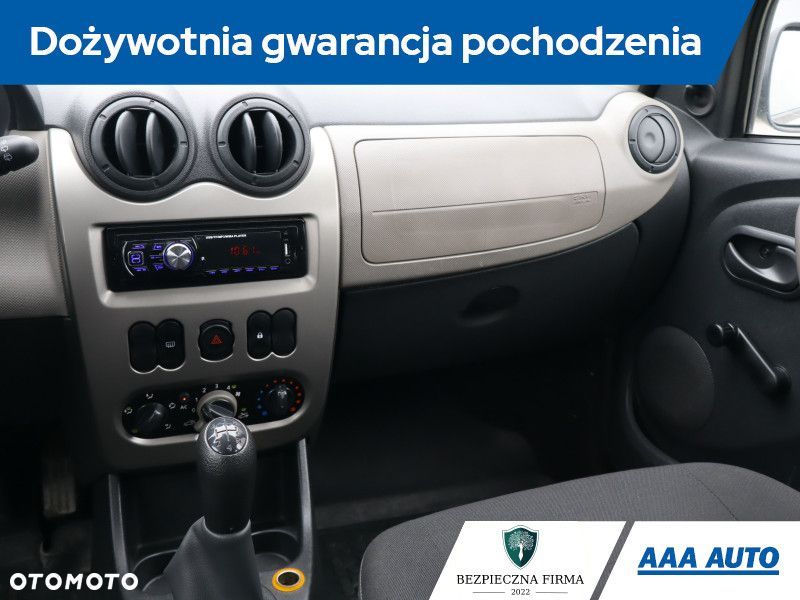 Dacia Sandero - 10