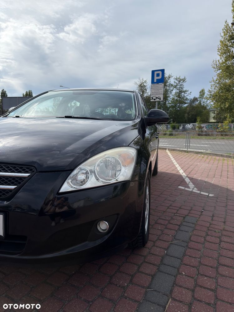 Kia Ceed - 7