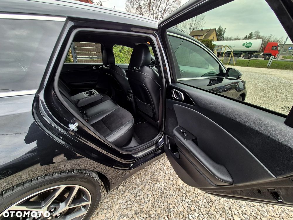 Kia Ceed 1.4 T-GDI OPF GT Line - 36