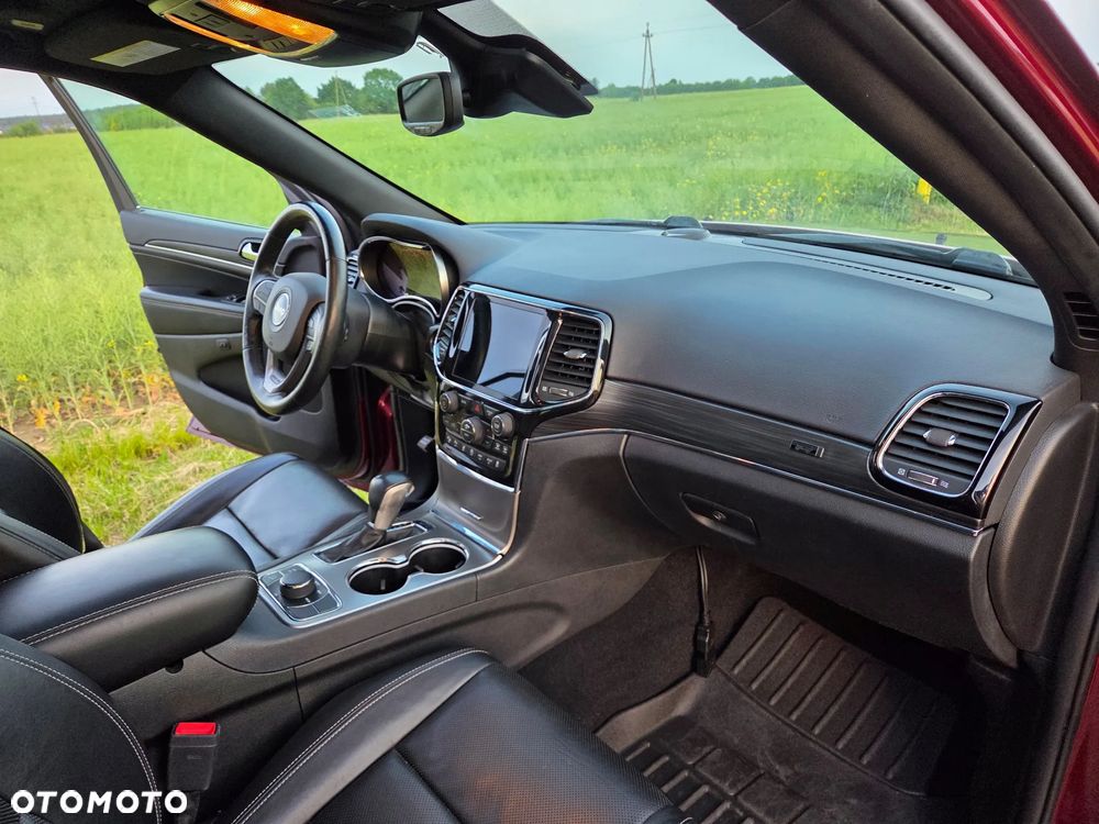 Jeep Grand Cherokee - 15