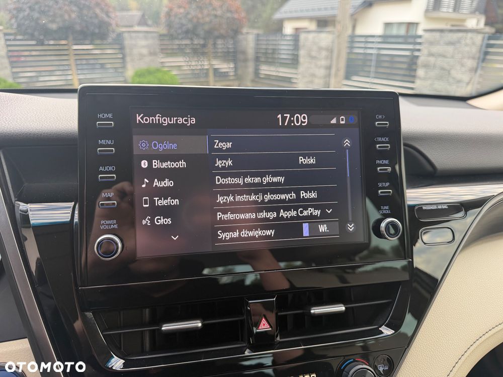 Toyota Camry 2.5 Hybrid Executive CVT - 22