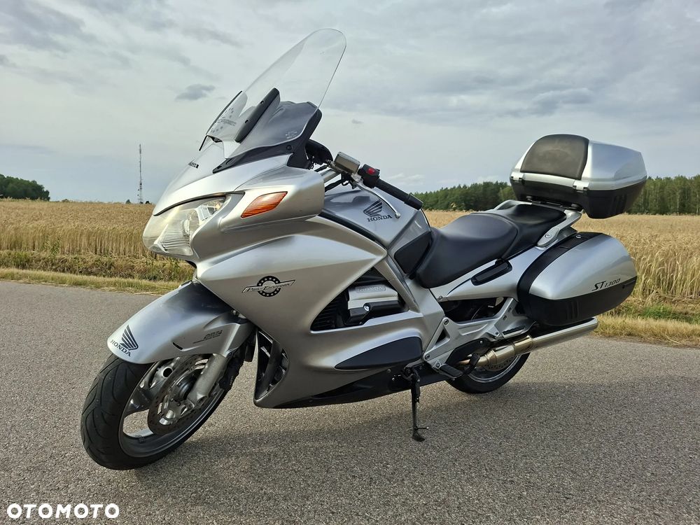 Honda ST - 4