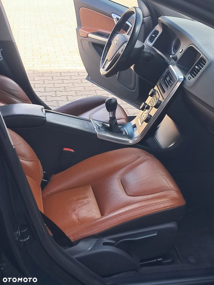 Volvo S60 D3 Summum - 15