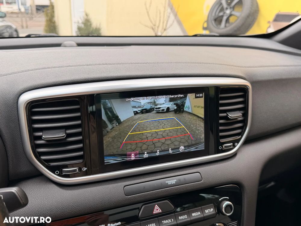 Kia Sportage 2.0 CRDI AWD Eco-Dynamics+ (48V M-H) Aut. GT LINE - 11