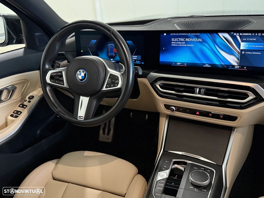 BMW 330 e Aut. M Sport - 44