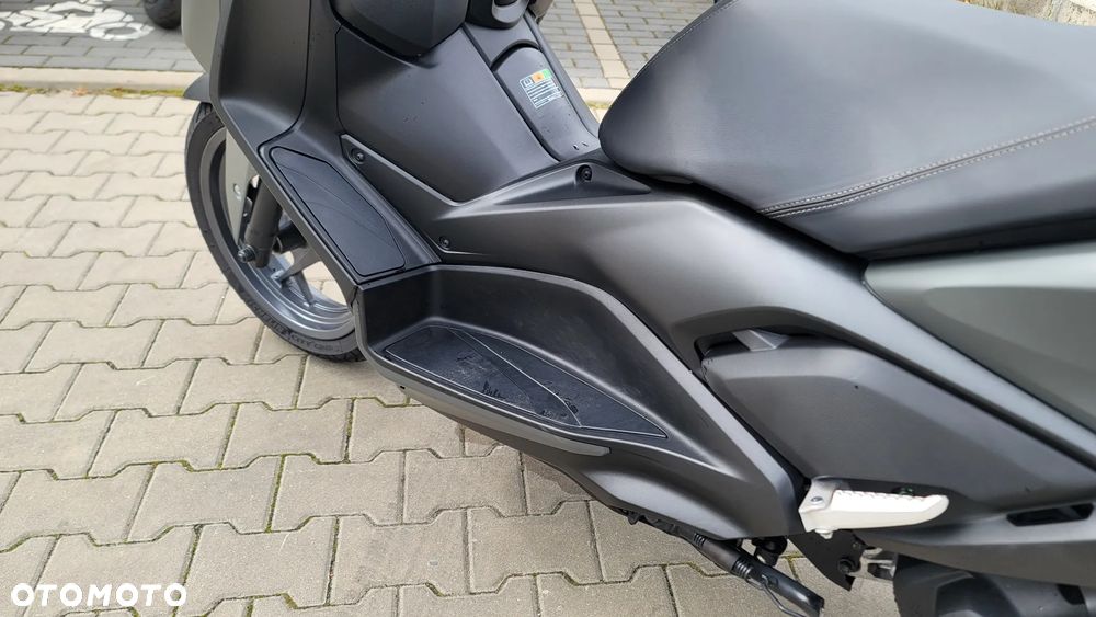 Yamaha X-max - 20