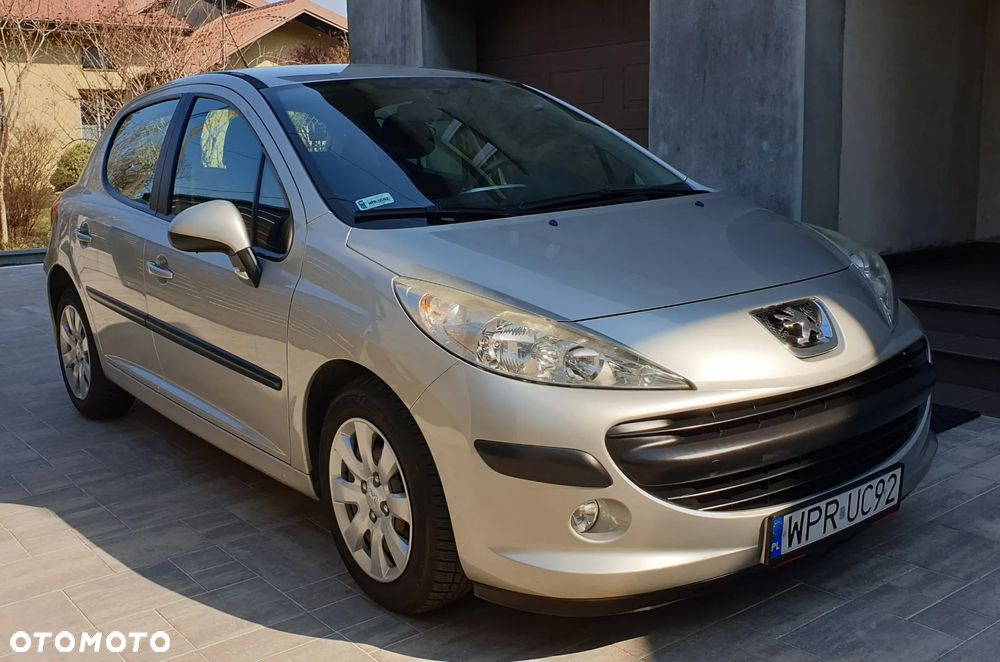 Peugeot 207 1.4 16V Trendy - 5