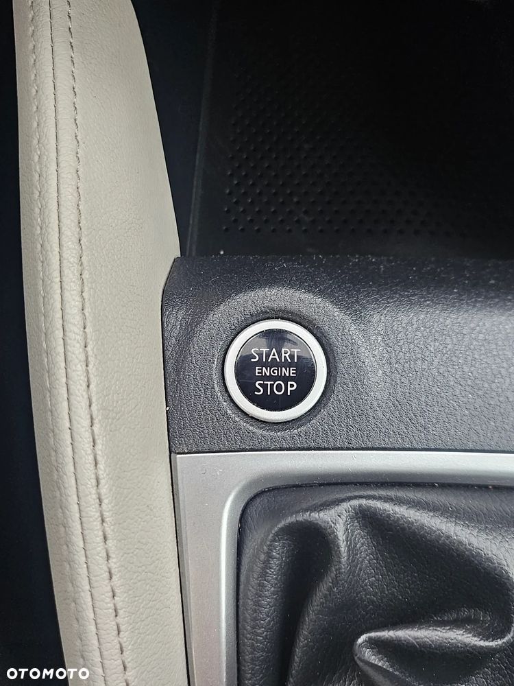 Nissan Micra 0.9 IG-T BOSE Personal Premium Edition - 32