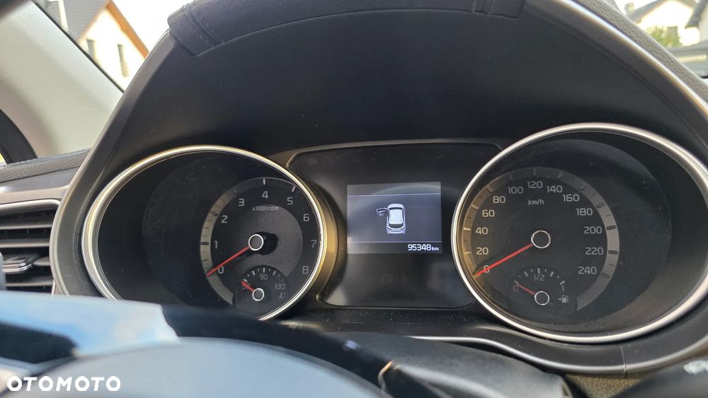 Kia Ceed 1.4 T-GDI M DCT - 6