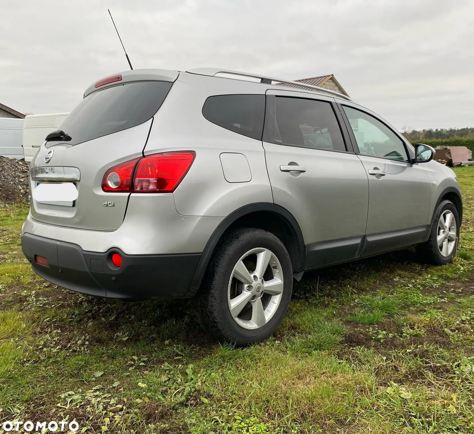 Nissan Qashqai+2 - 3