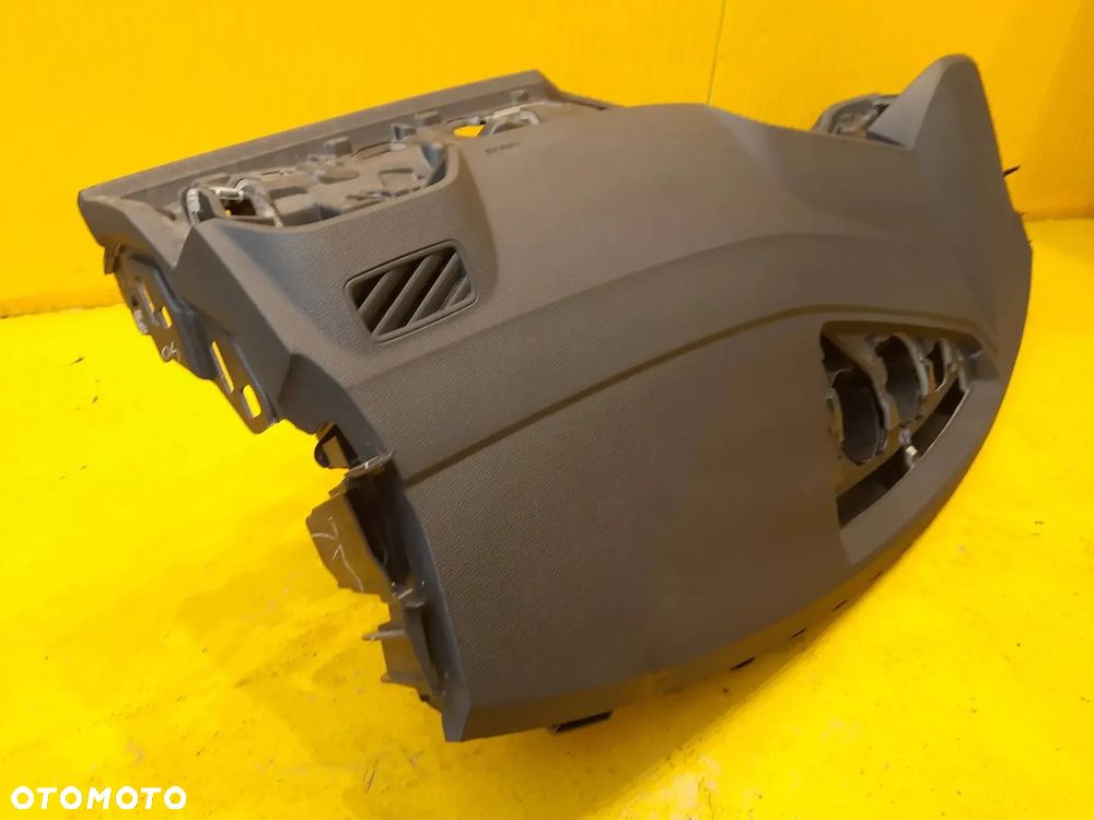 Audi Q3 83B DESKA KONSOLA 83B858041 - 4