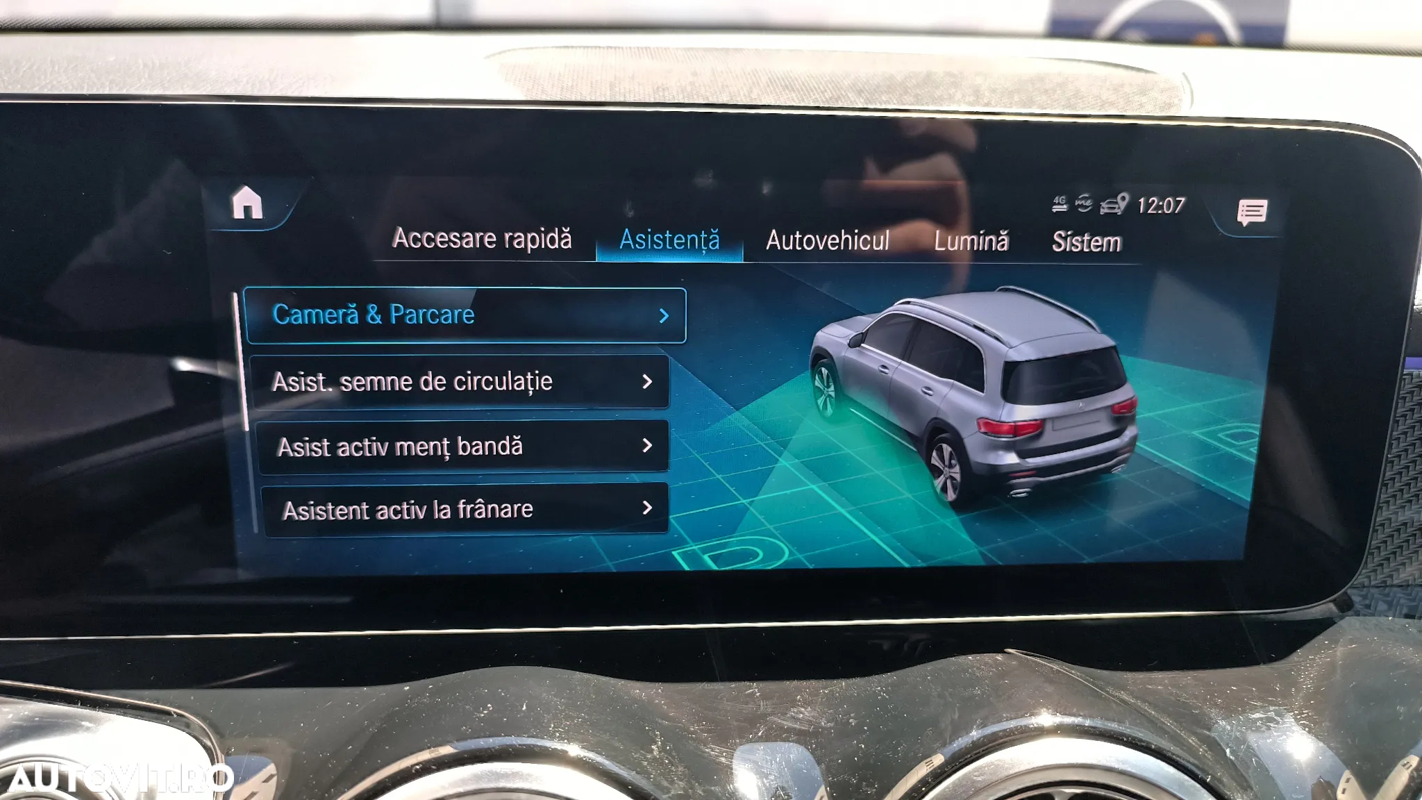 Mercedes-Benz GLB 250 4MATIC Aut. - 37