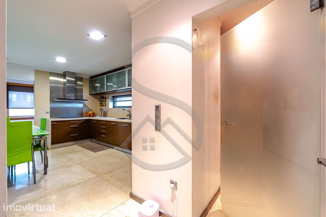 Apartamento T3 de Luxo em Vilar do Paraíso e Mafamude - Grande imagem: 2/36