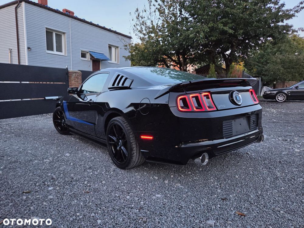 Ford Mustang - 31