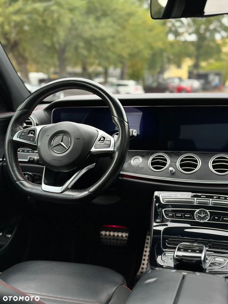 Mercedes-Benz Klasa E 43 AMG 4-Matic - 11