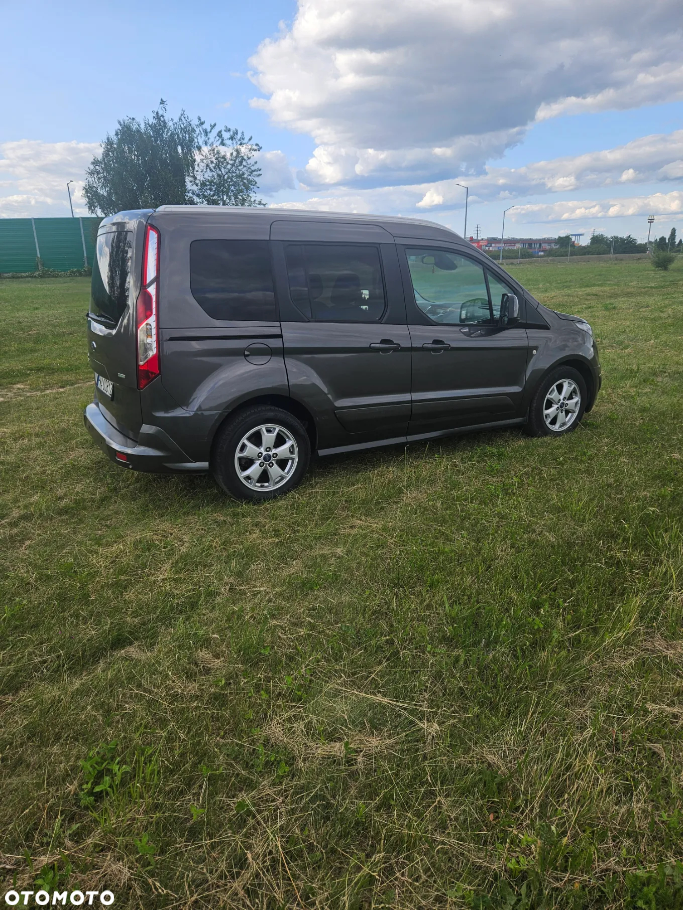 Ford Tourneo Connect 1.0 EcoBoost Titanium - 18