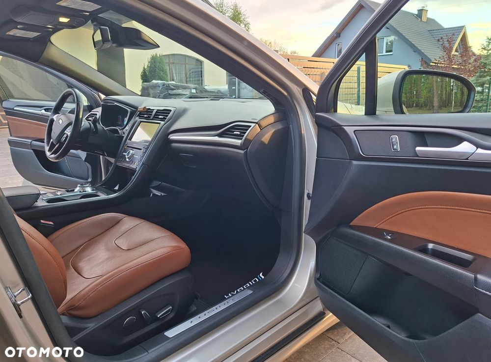 Ford Mondeo 2.0 Hybrid Titanium - 10