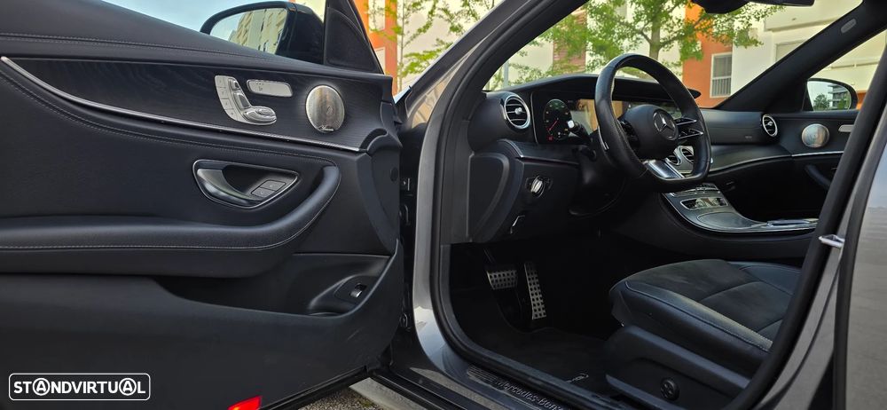 Mercedes-Benz E 300 de 4Matic 9G-TRONIC AMG Line - 19