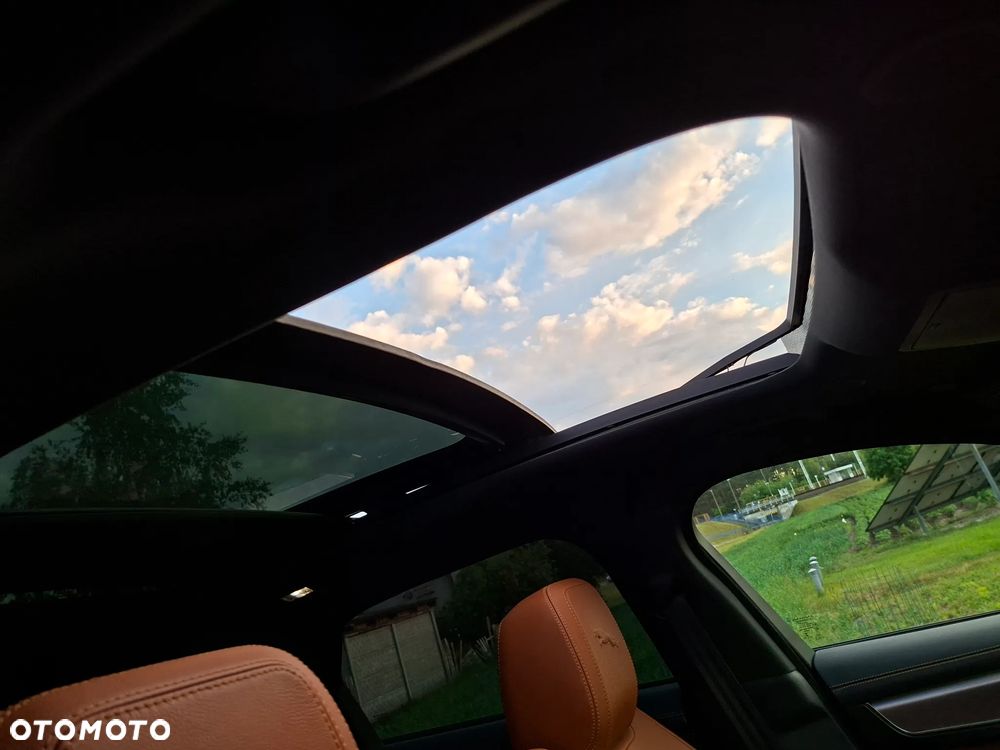 Jaguar F-Pace D200 AWD R-Dynamic Black - 11