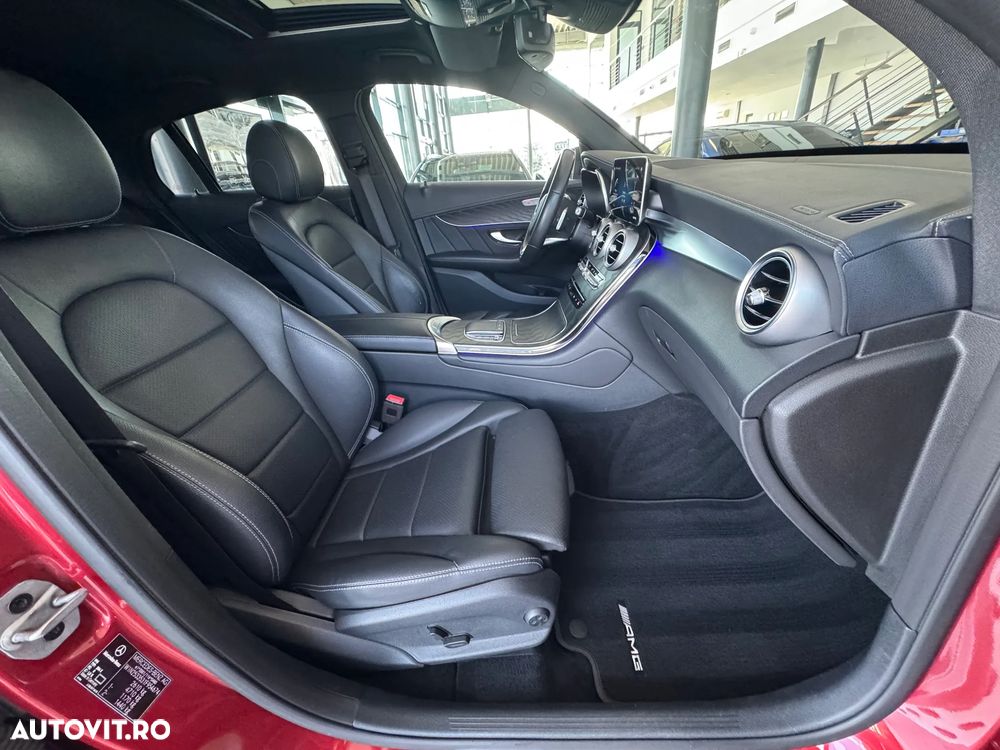 Mercedes-Benz GLC Coupe 300 e 4Matic 9G-TRONIC AMG Line Plus - 9