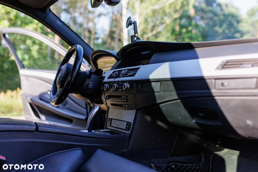 BMW Seria 5 530d xDrive - 30