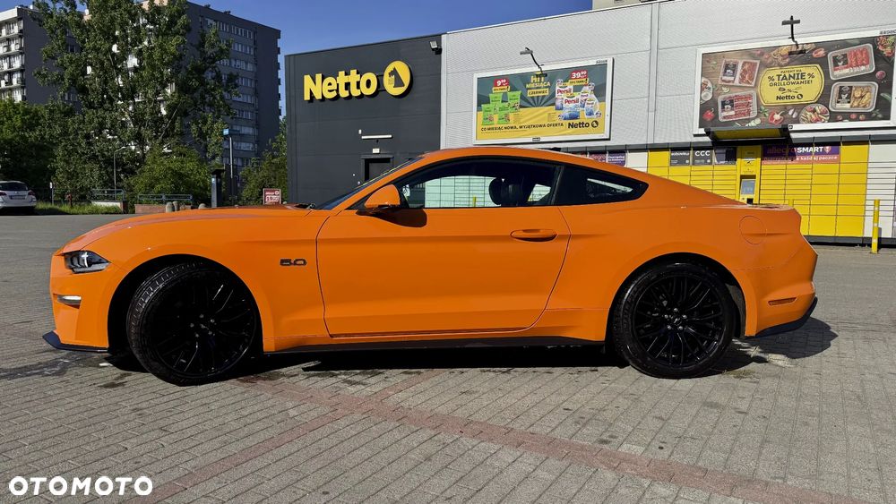 Ford Mustang - 4