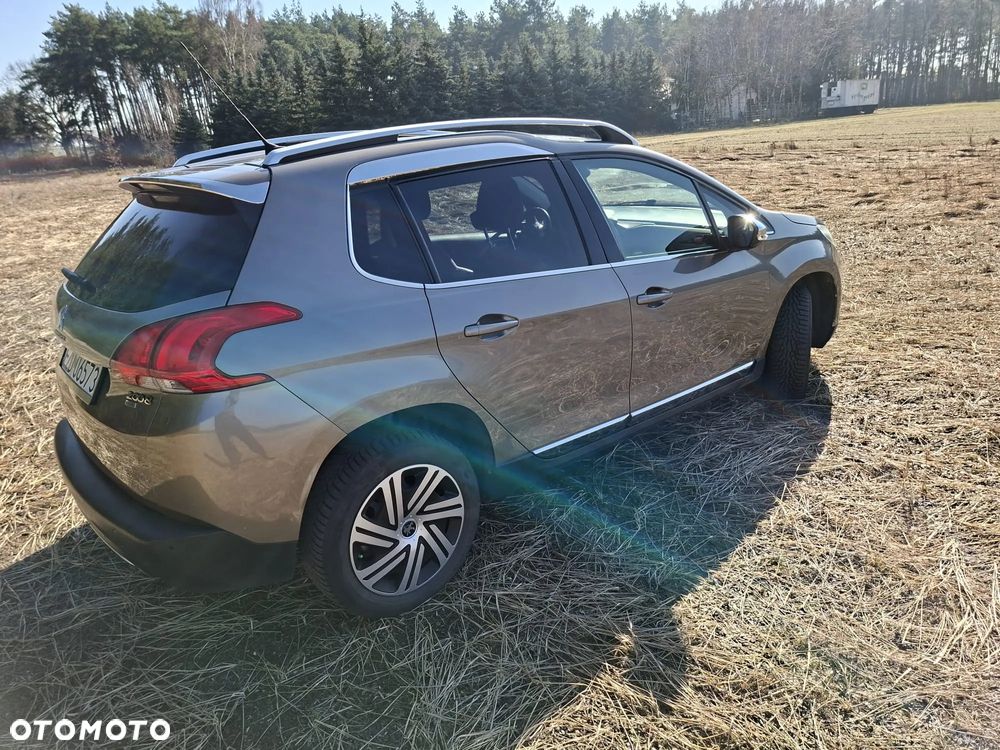 Peugeot 2008 1.6 e-HDi Allure S&S - 3