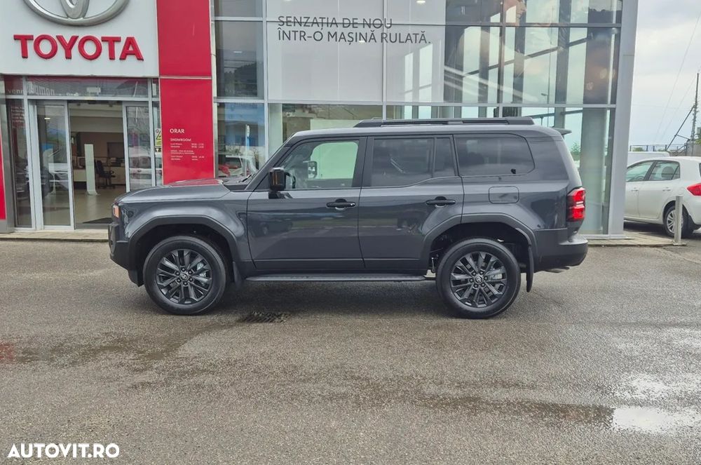 Toyota Land Cruiser 250 2.8l D-4D 204 CP A/T 7 locuri Luxury - 6