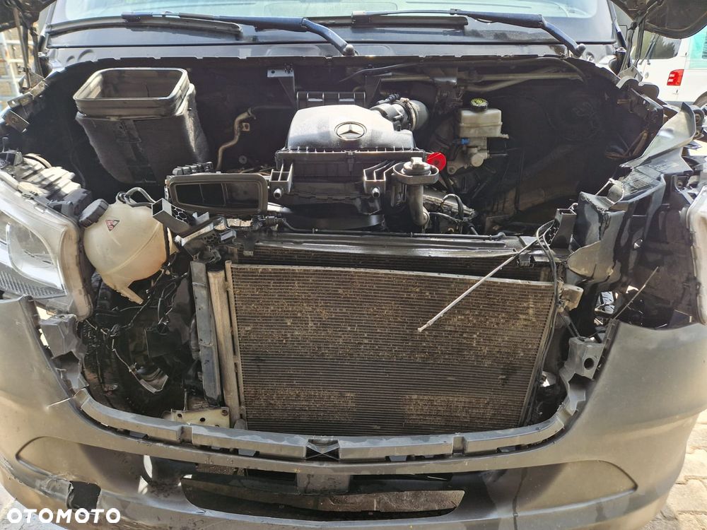 Mercedes-Benz Sprinter - 21