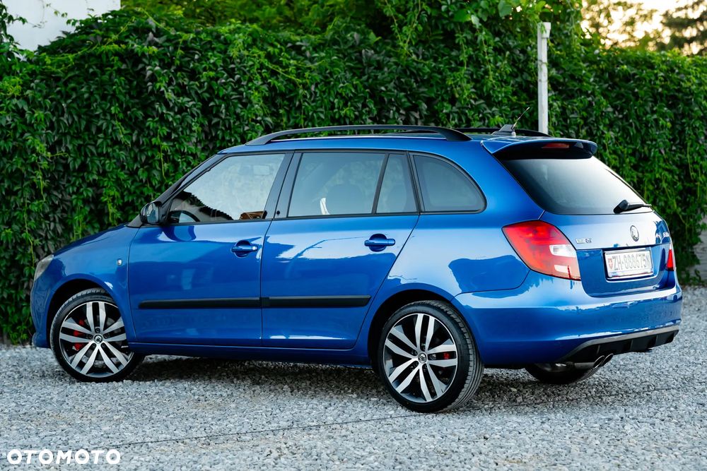 Skoda Fabia 1.4 TSI DSG RS - 15