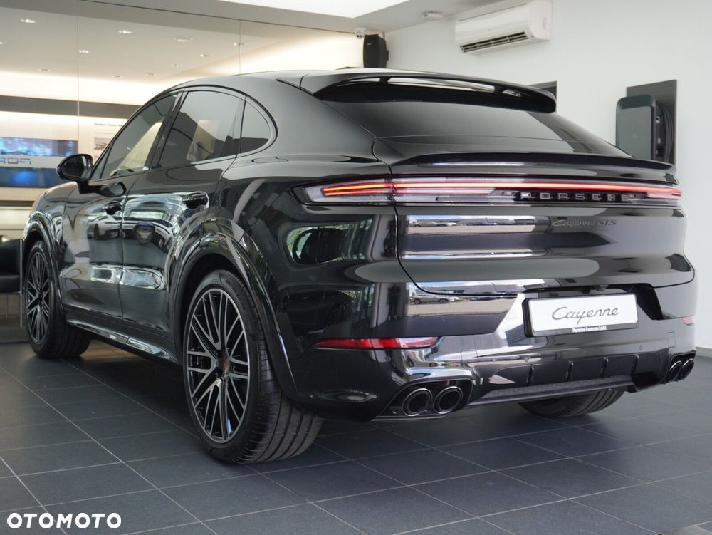Porsche Cayenne GTS - 17