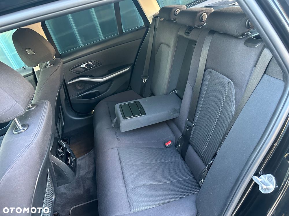 BMW Seria 3 320d MHEV Advantage sport - 26