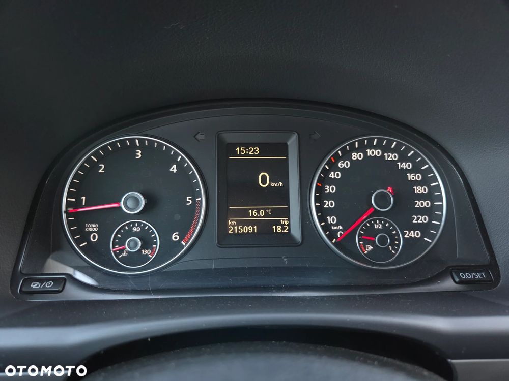 Volkswagen Touran 1.6 TDI DPF BlueMotion Technology Comfortline - 30